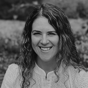 Emma Simpson, Executive Coach - Her New Standard
